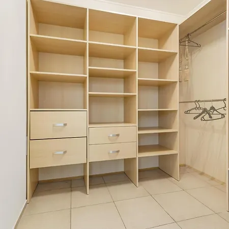 Deribasivska Cozy 4-Room Apartment 敖德萨 外观 照片