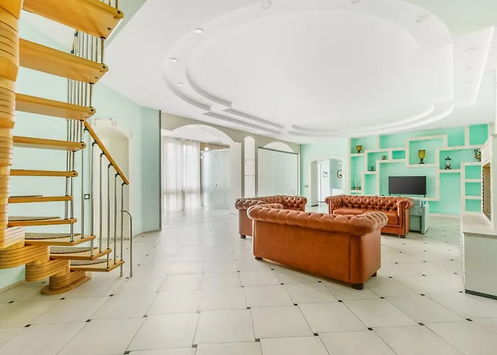 Deribasivska Cozy 4-Room Apartment
