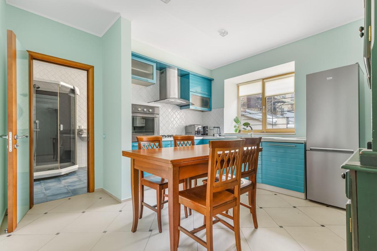 Deribasivska Cozy 4-room Odesa