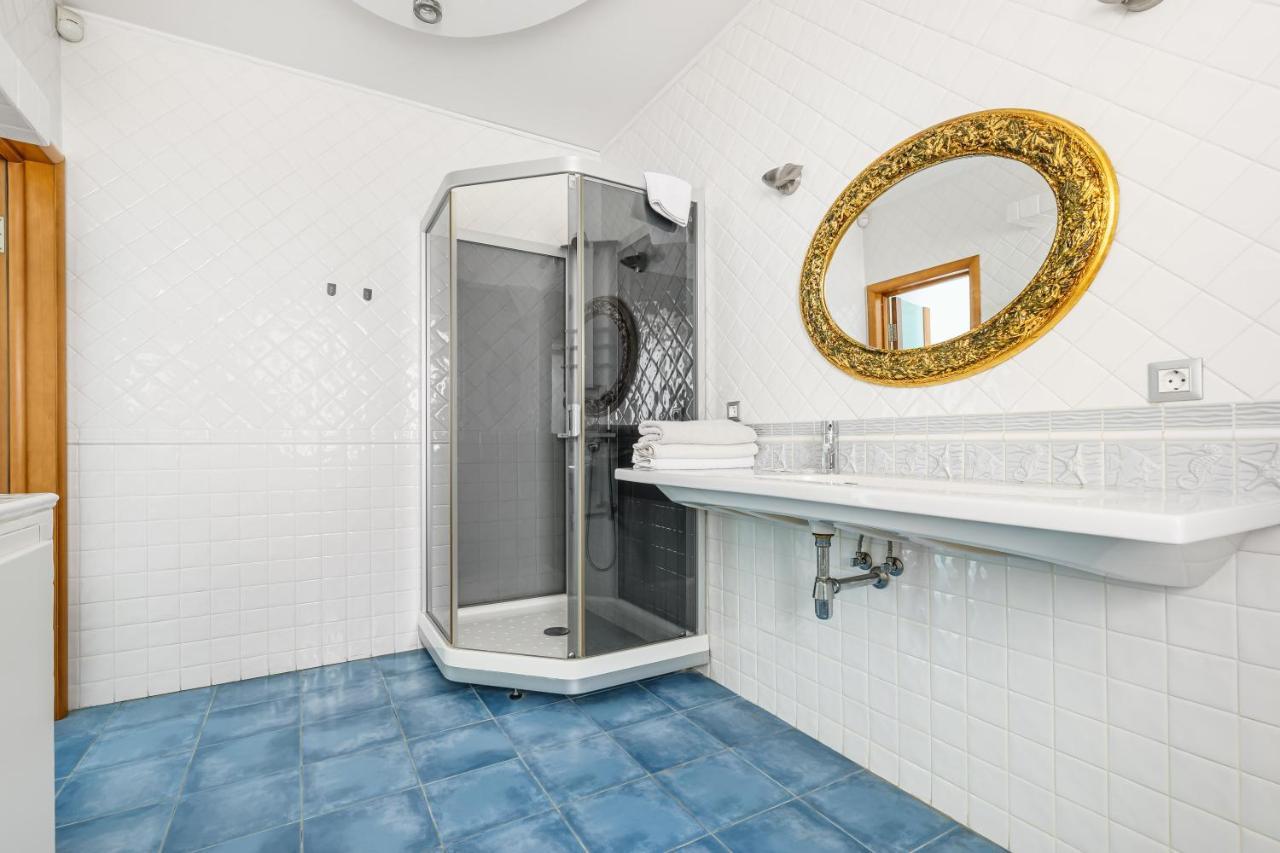 Deribasivska Cozy 4-room Apartment *